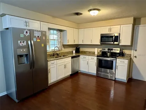 39093 Citadel Circle Zephyrhills FL 33542