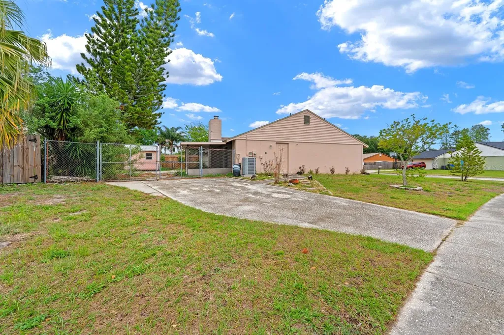 3029 Cedaridge Drive Tampa FL 33618