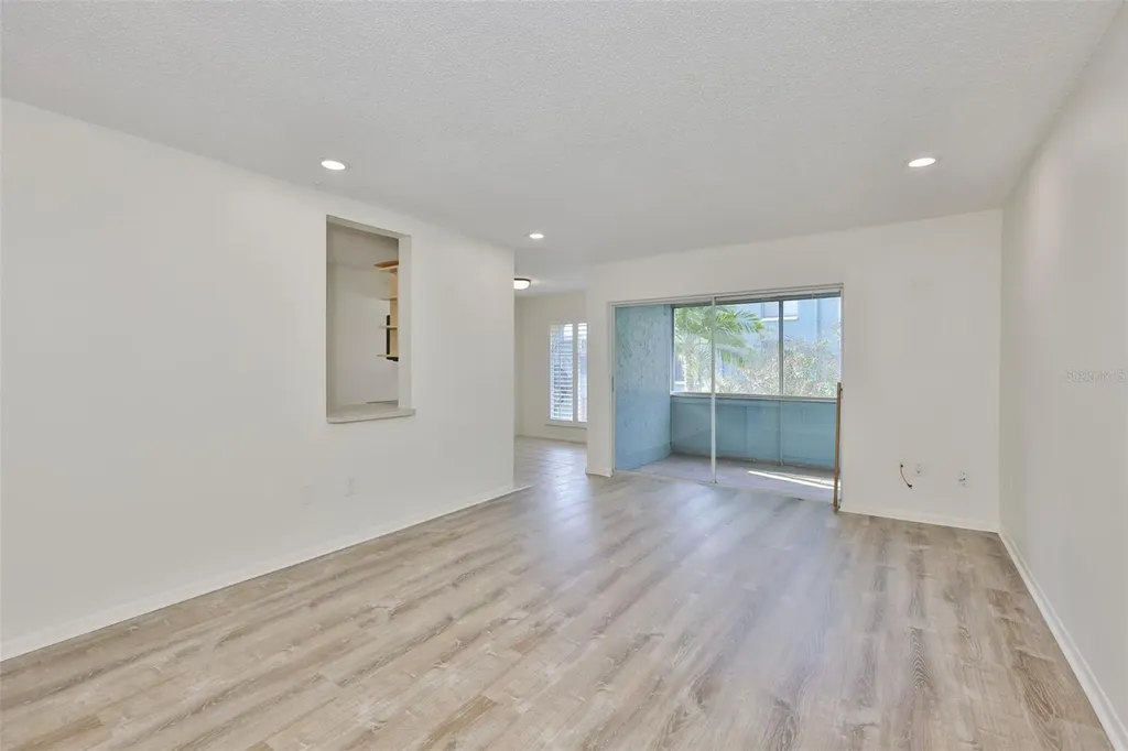 284 115th Avenue N St Petersburg FL 33716