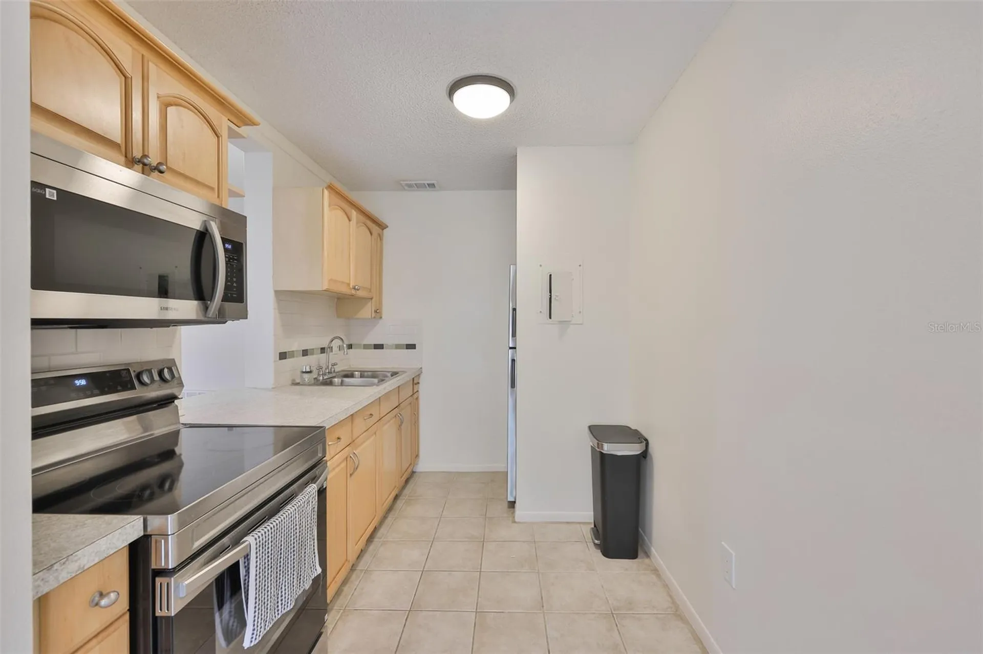 284 115th Avenue N St Petersburg FL 33716