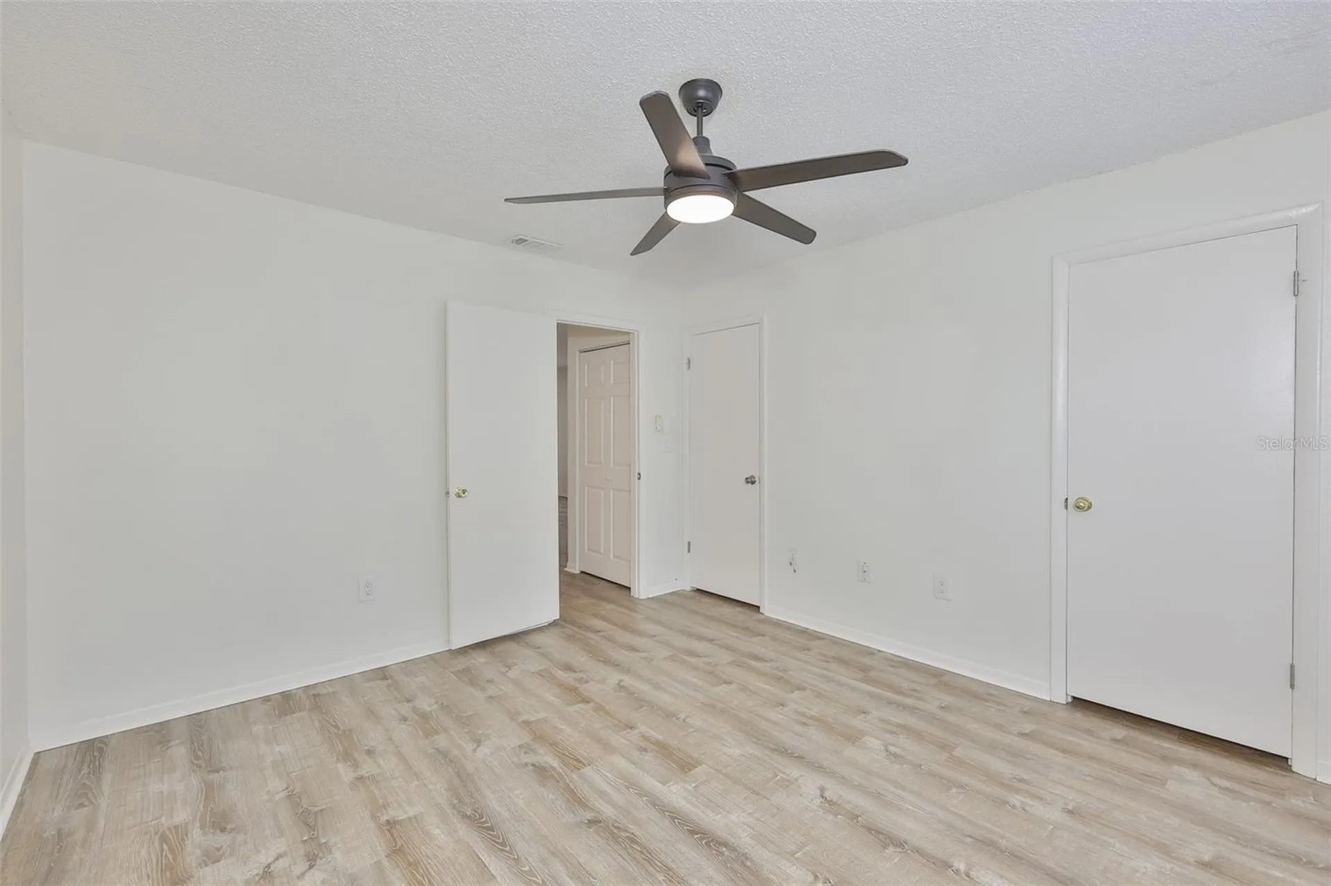 284 115th Avenue N St Petersburg FL 33716