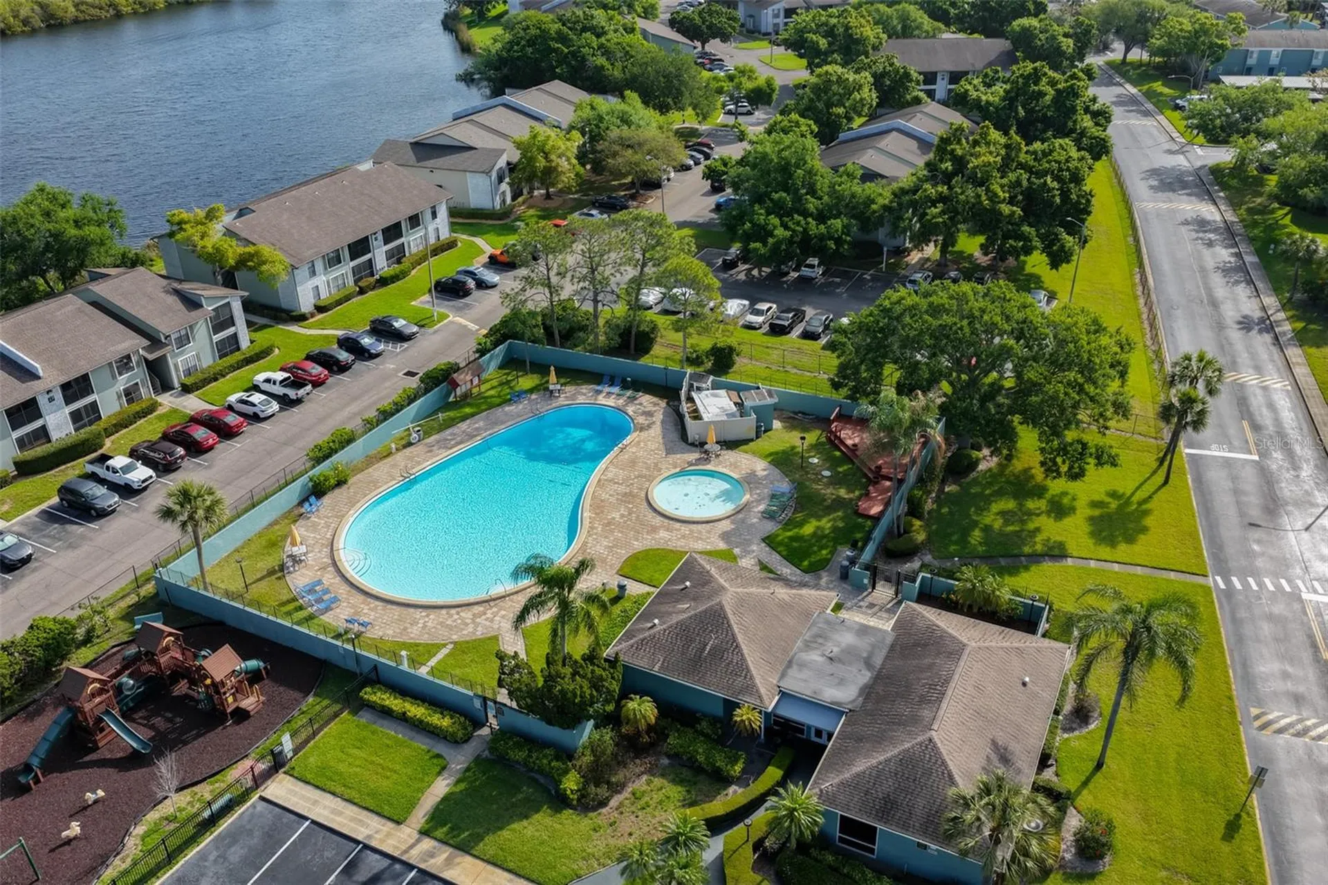 284 115th Avenue N St Petersburg FL 33716