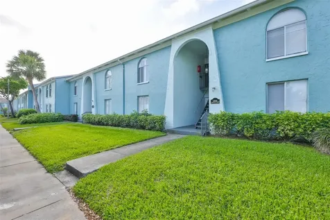 284 115th Avenue N St Petersburg FL 33716