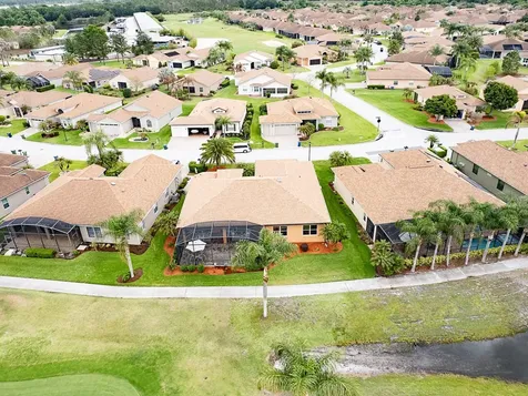 5268 Pebble Beach Boulevard Winter Haven FL 33884