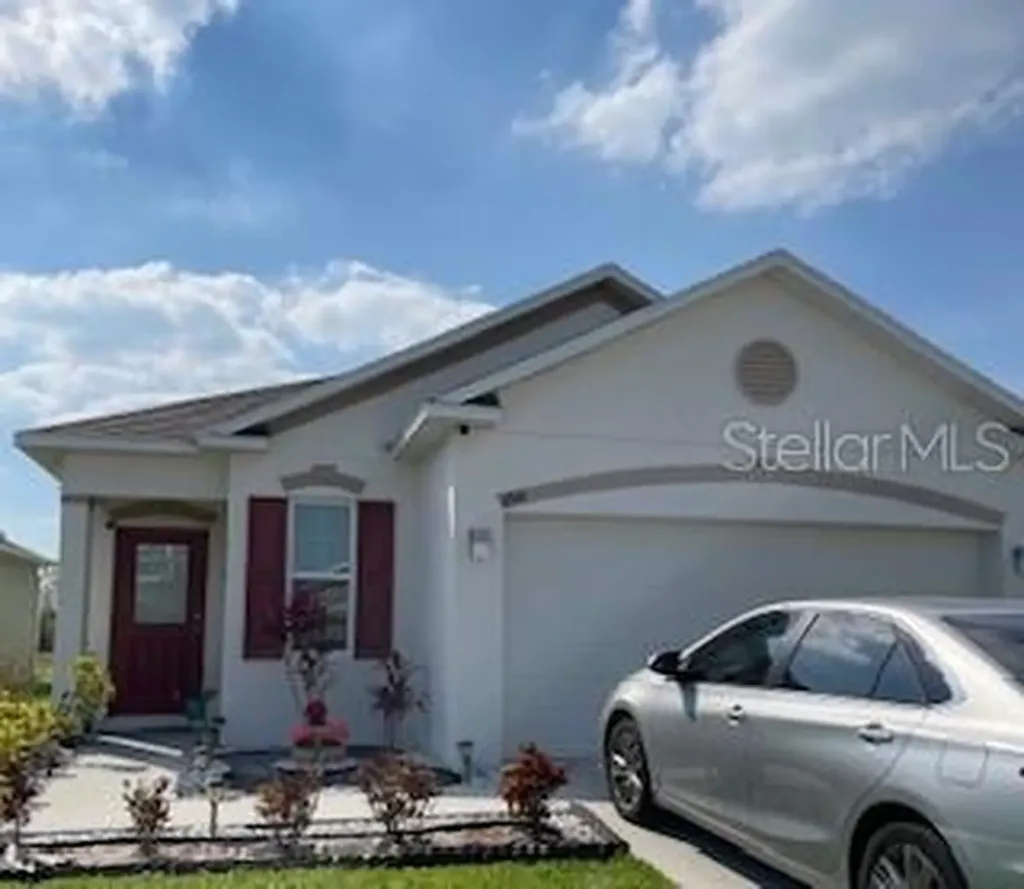 4304 Desert Rose Avenue Kissimmee FL 34746