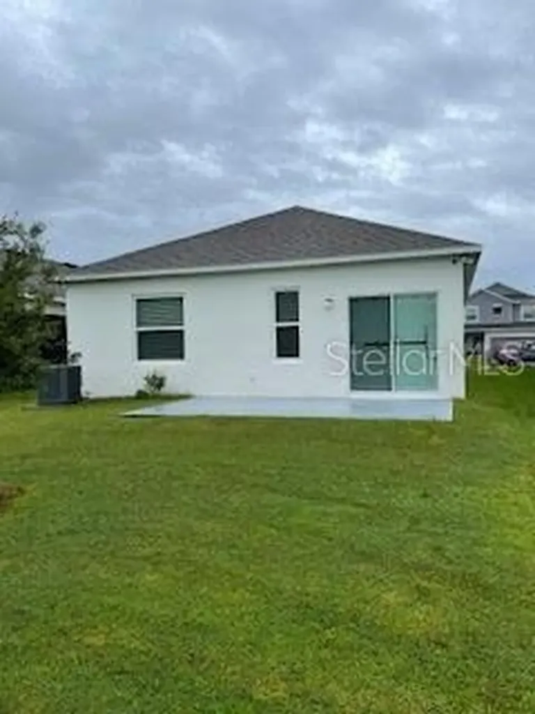 4304 Desert Rose Avenue Kissimmee FL 34746