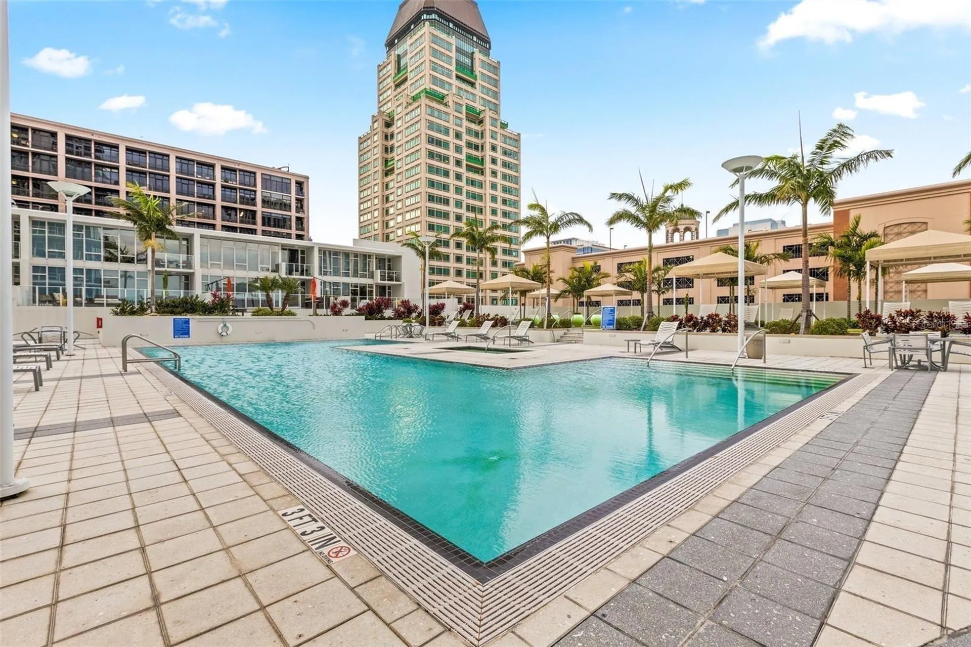 175 1st Street S St Petersburg FL 33701