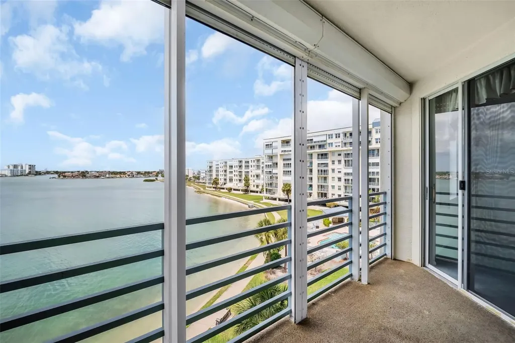 7932 Sailboat Key Boulevard S South Pasadena FL 33707
