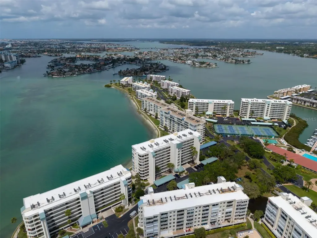 7932 Sailboat Key Boulevard S South Pasadena FL 33707