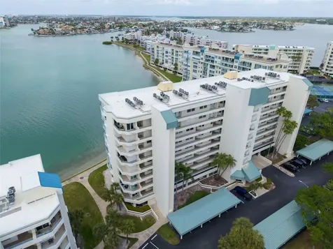 7932 Sailboat Key Boulevard S South Pasadena FL 33707