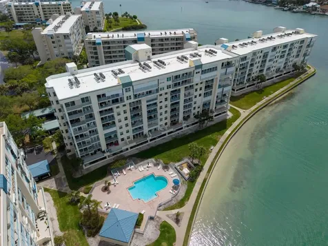 7932 Sailboat Key Boulevard S South Pasadena FL 33707