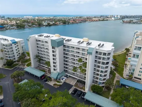 7932 Sailboat Key Boulevard S South Pasadena FL 33707