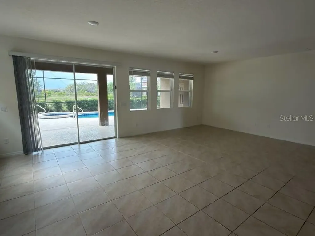 7604 Oakmoss Loop Davenport FL 33837