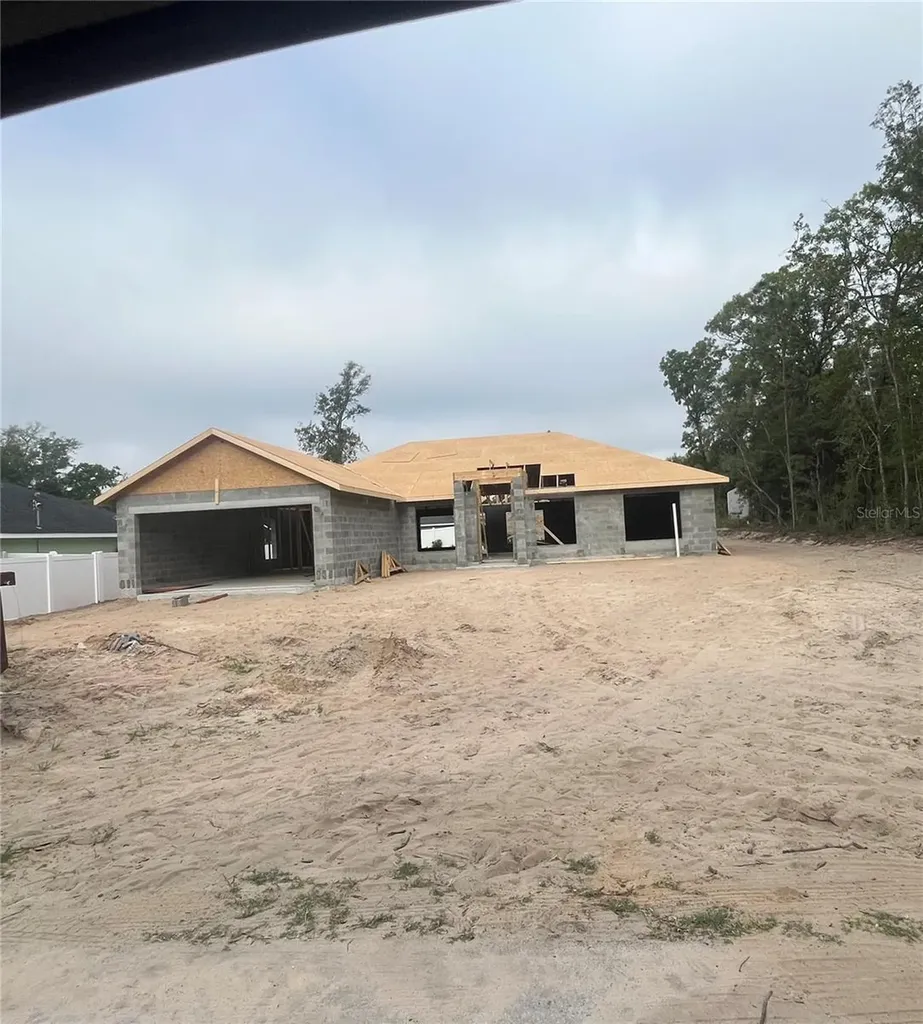 16322 SE 89th Court Summerfield FL 34491