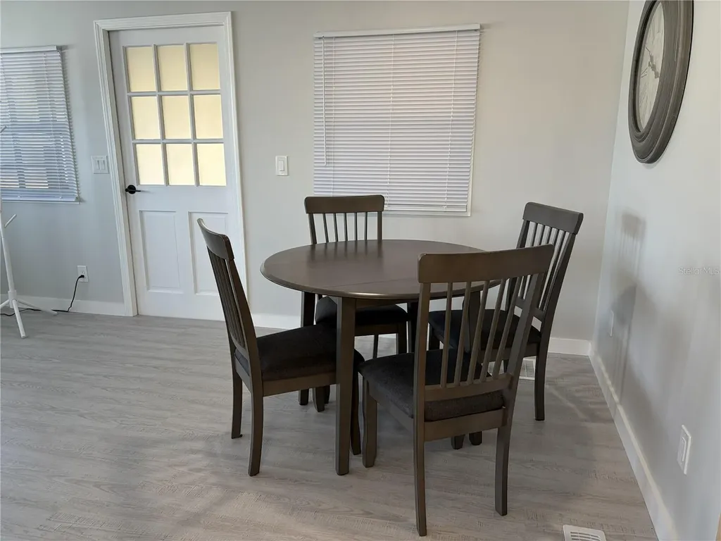 5308 Tri Par Drive Sarasota FL 34234