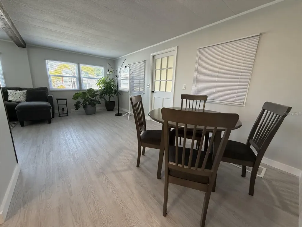 5308 Tri Par Drive Sarasota FL 34234