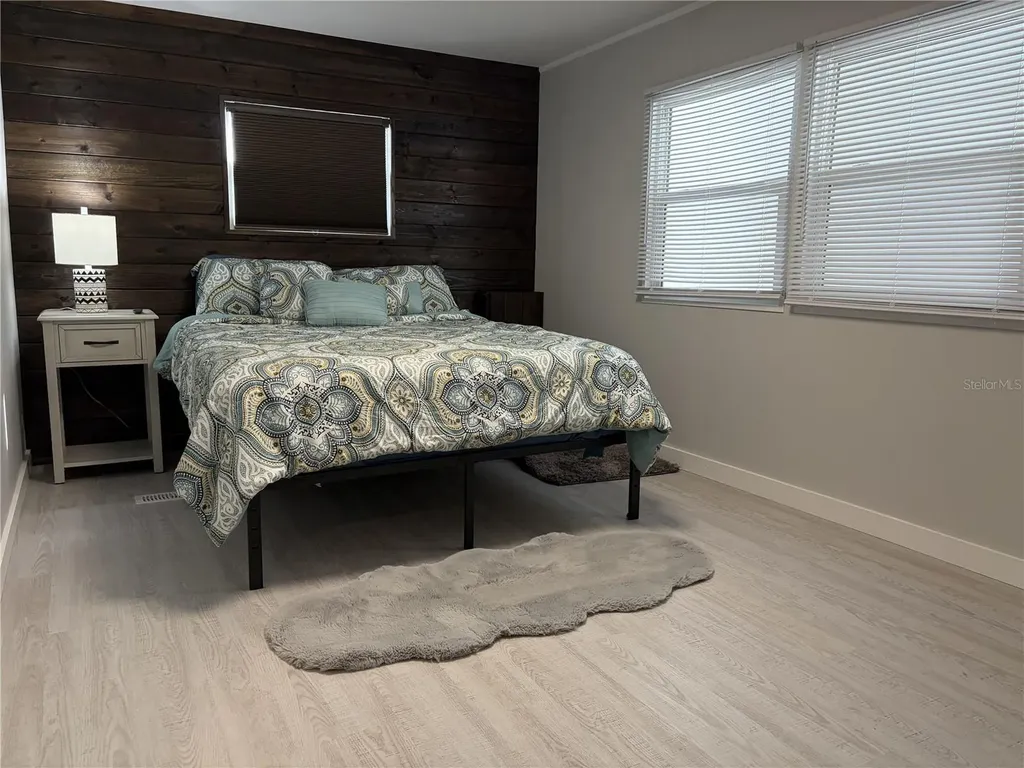 5308 Tri Par Drive Sarasota FL 34234