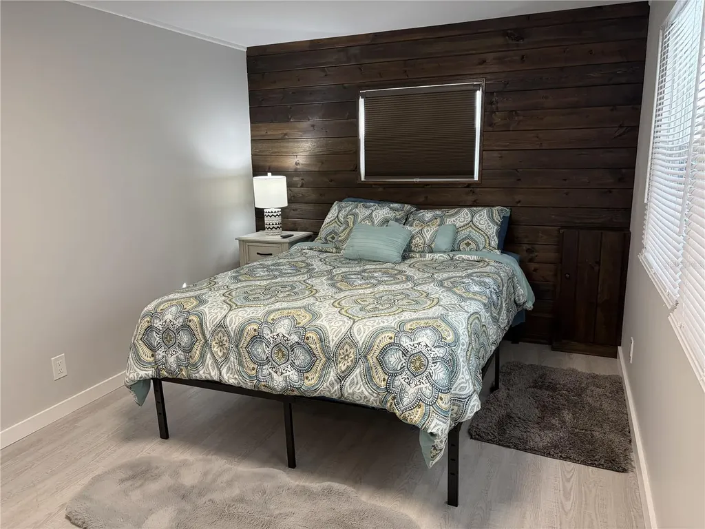 5308 Tri Par Drive Sarasota FL 34234