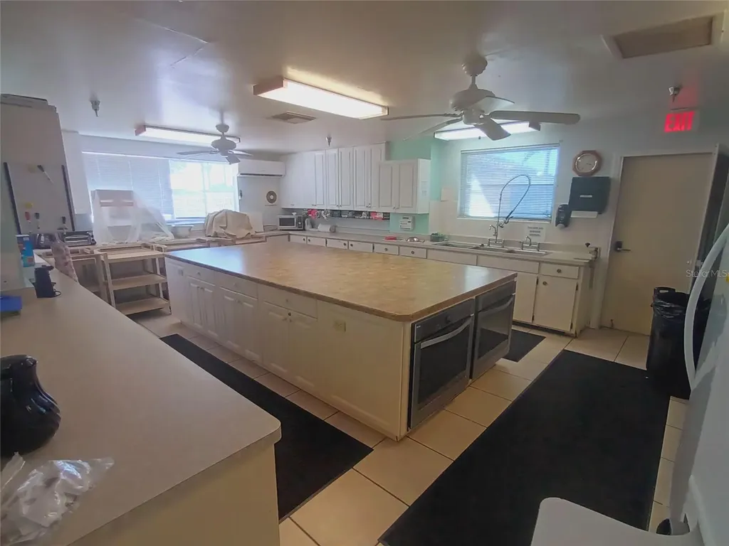 5308 Tri Par Drive Sarasota FL 34234