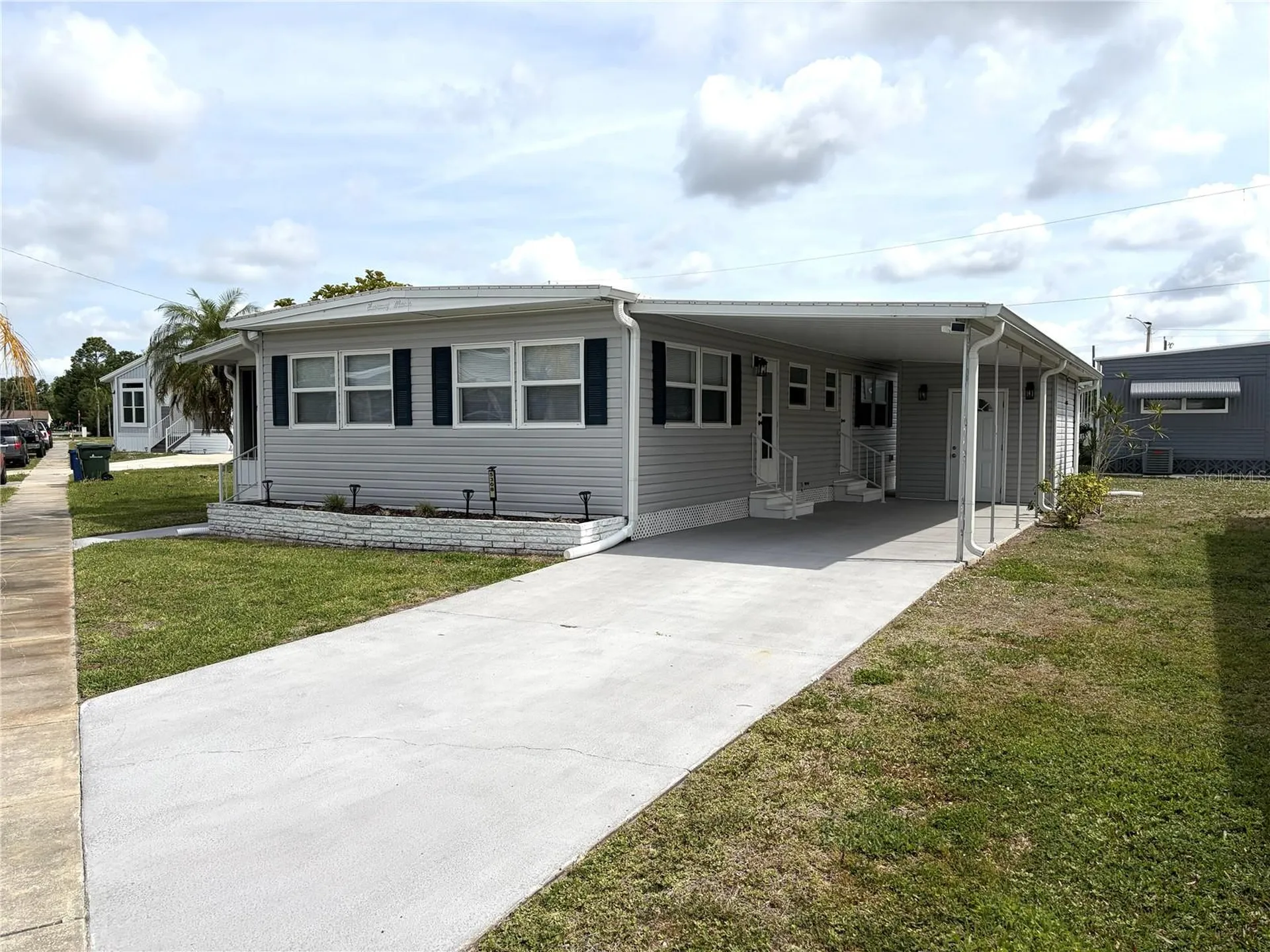 5308 Tri Par Drive Sarasota FL 34234