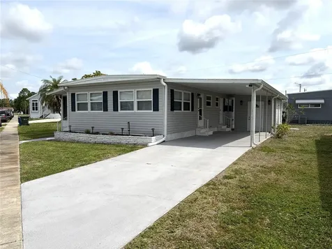 5308 Tri Par Drive Sarasota FL 34234
