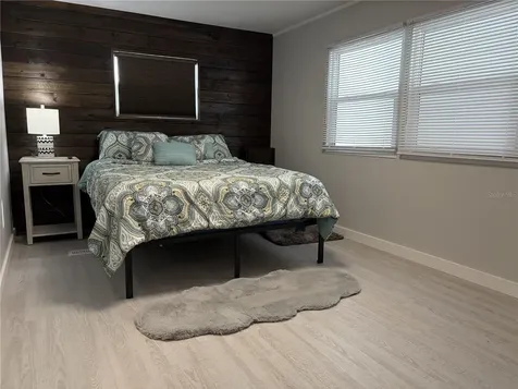 5308 Tri Par Drive Sarasota FL 34234