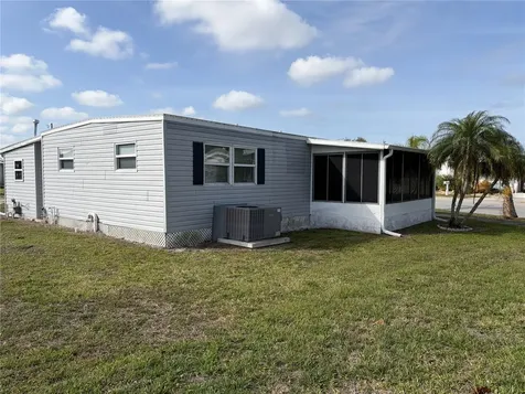 5308 Tri Par Drive Sarasota FL 34234