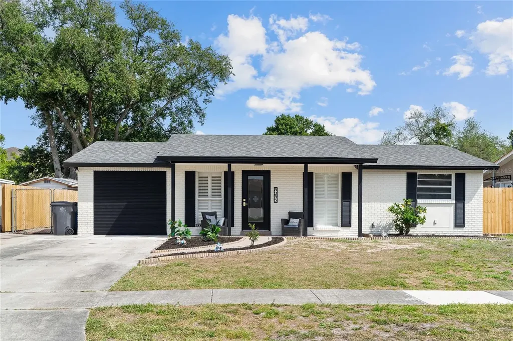 8335 Galewood Circle Tampa FL 33615