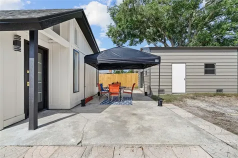 8335 Galewood Circle Tampa FL 33615