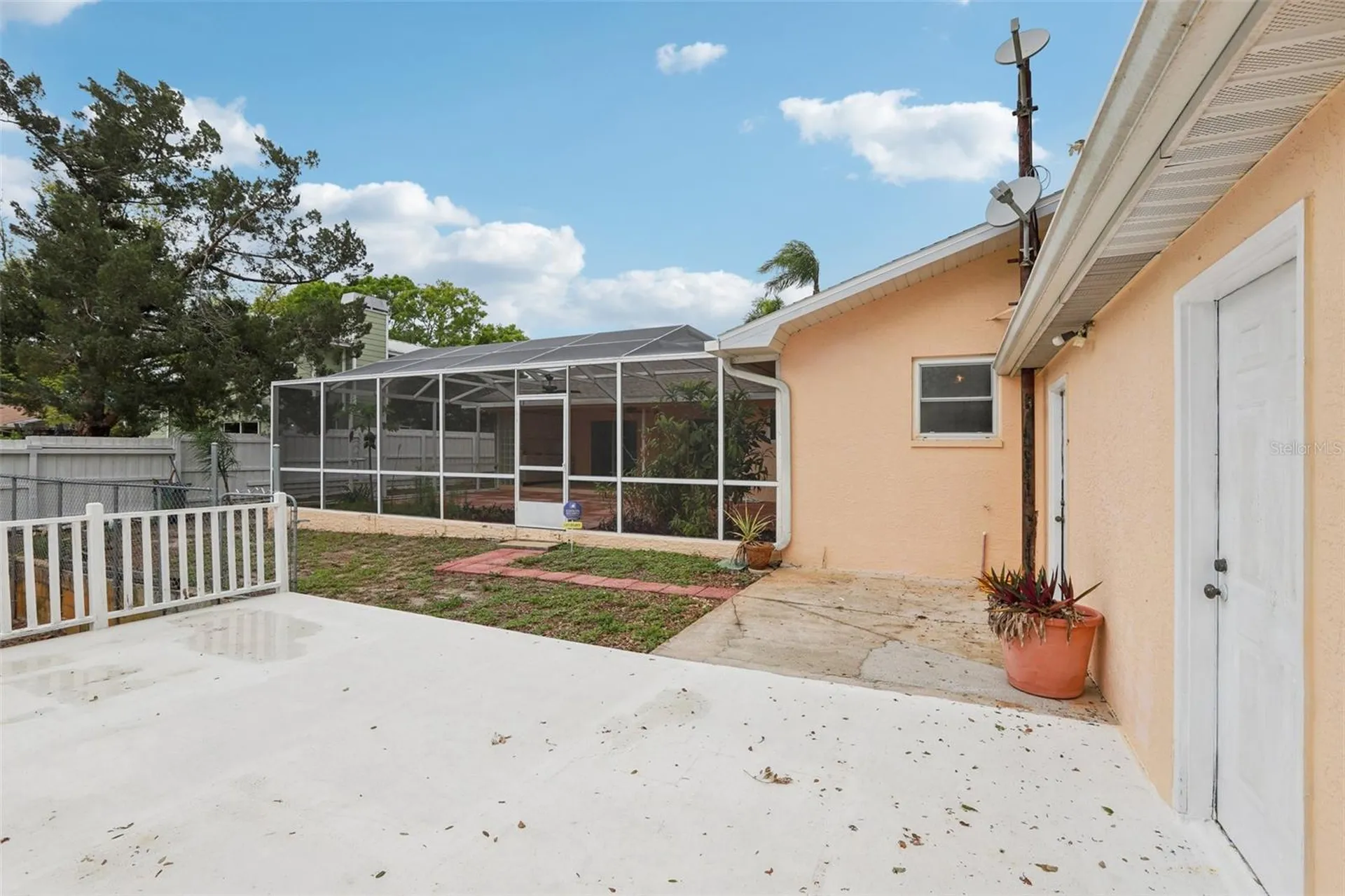 1576 Ohio Avenue Palm Harbor FL 34683