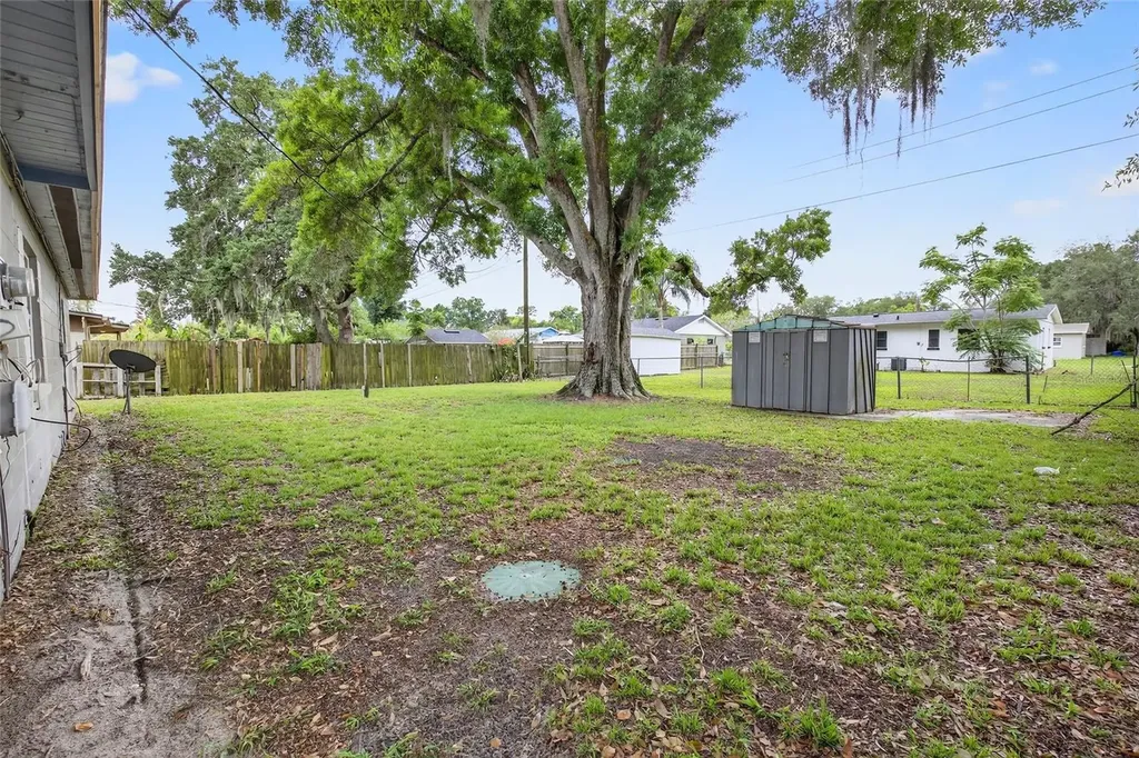 1232 Woodland Avenue Lakeland FL 33801