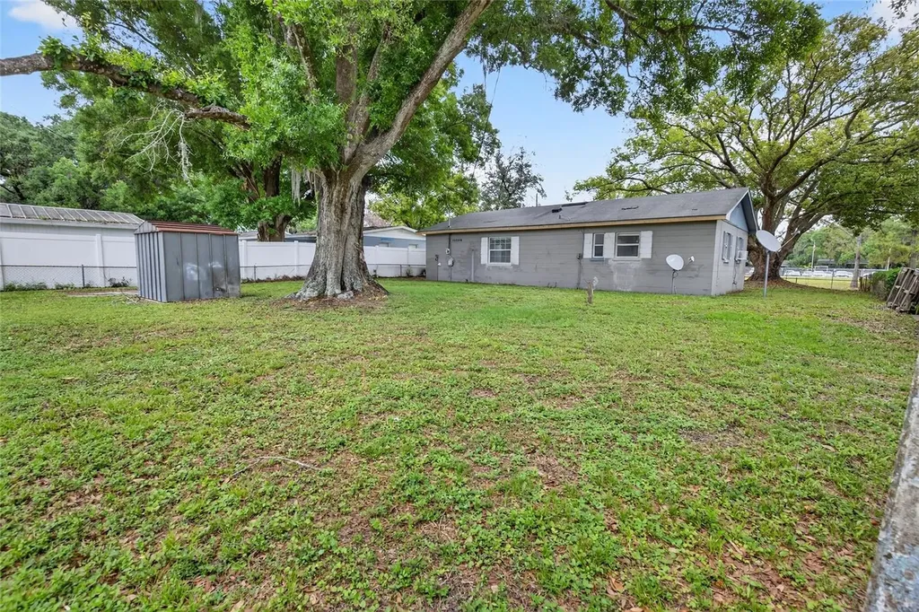 1232 Woodland Avenue Lakeland FL 33801