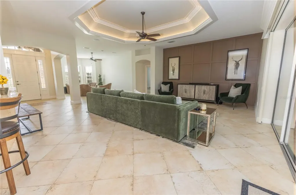10517 NE 27th Street Oxford FL 34484