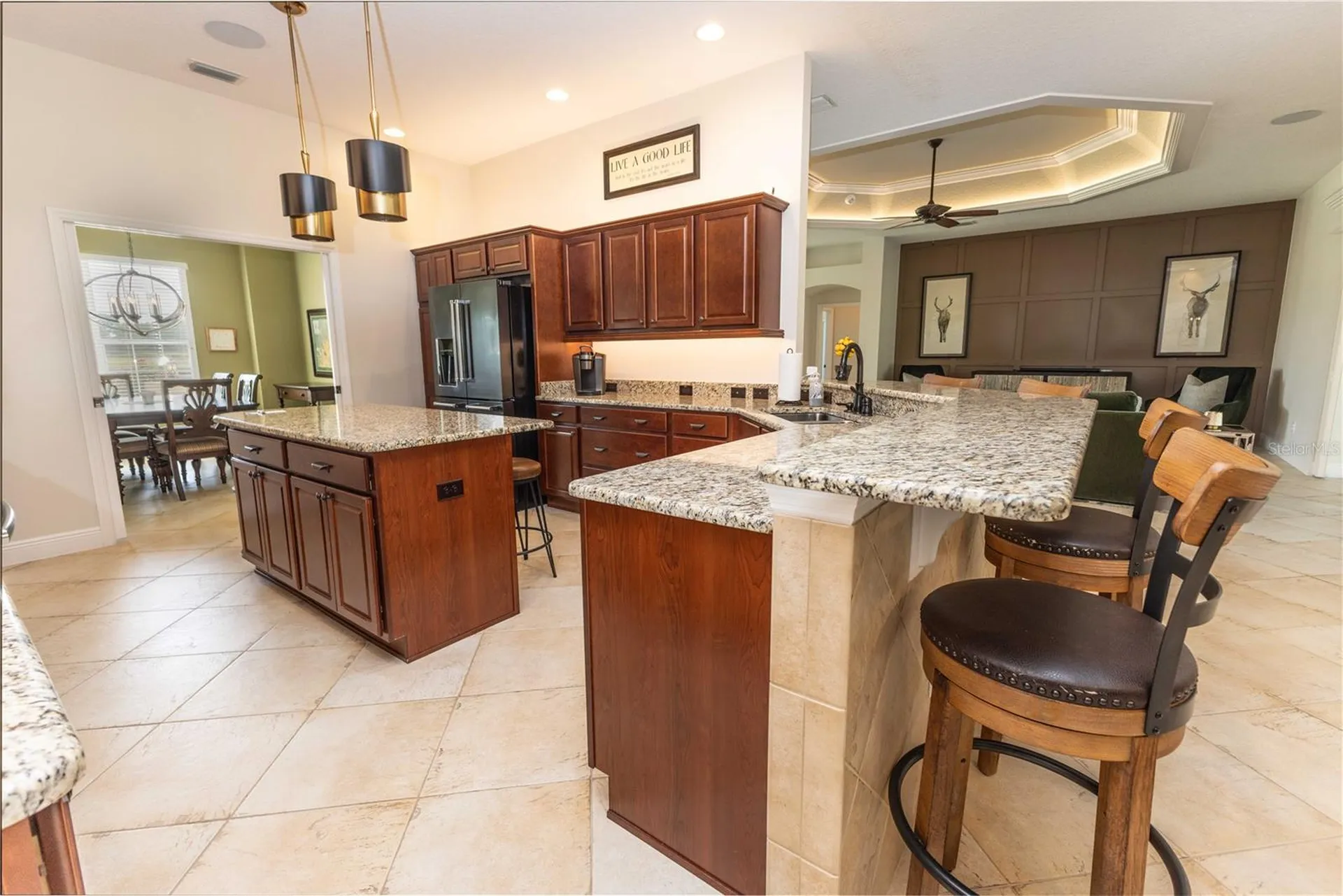 10517 NE 27th Street Oxford FL 34484