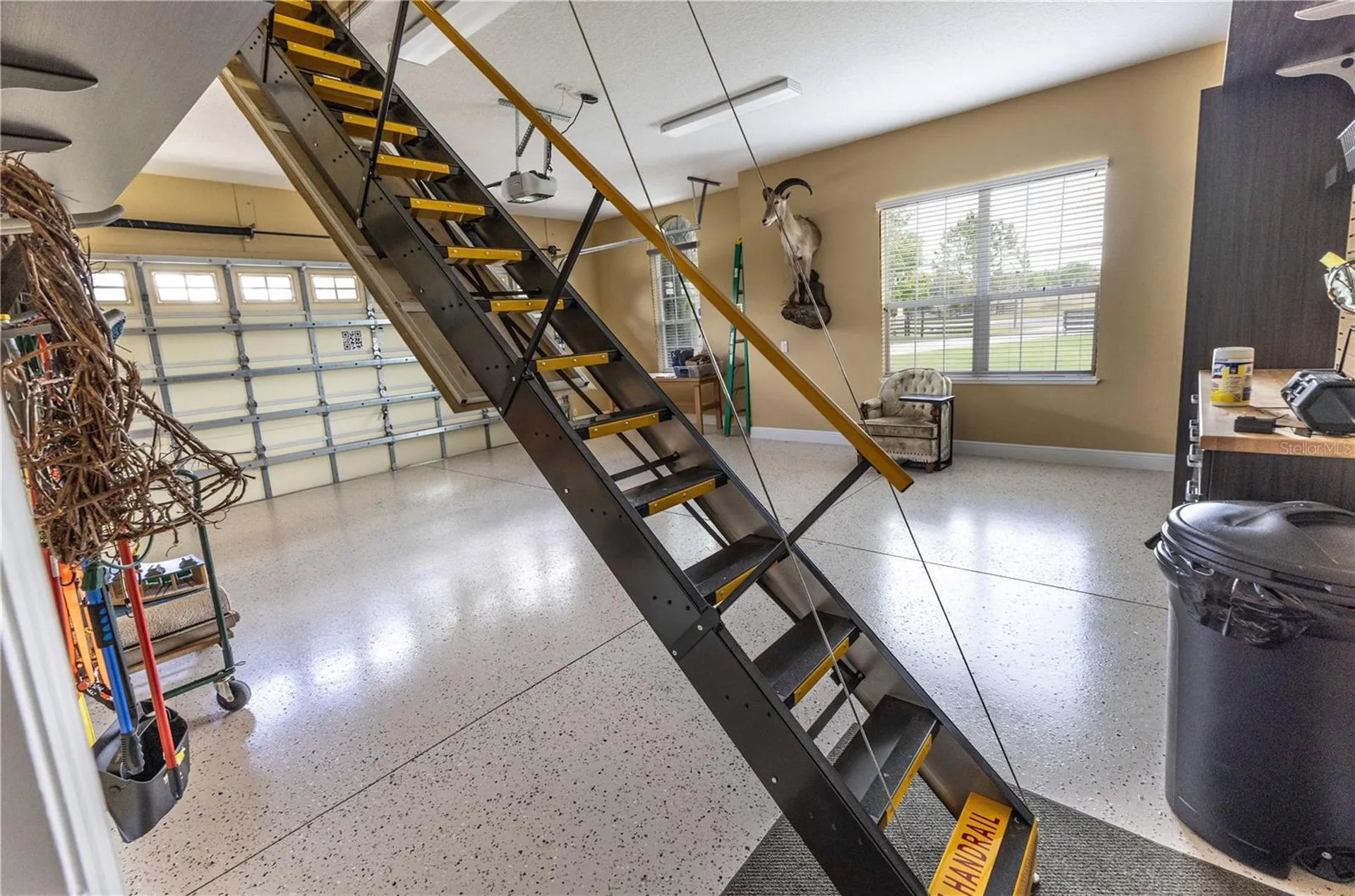 10517 NE 27th Street Oxford FL 34484
