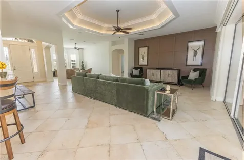 10517 NE 27th Street Oxford FL 34484