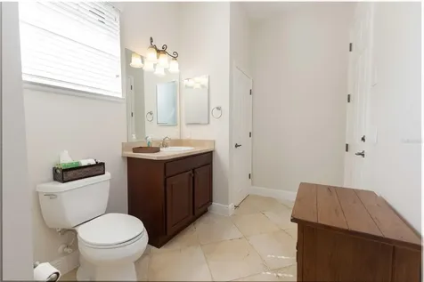 10517 NE 27th Street Oxford FL 34484