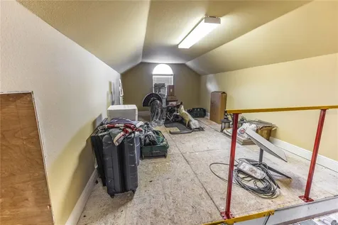 10517 NE 27th Street Oxford FL 34484