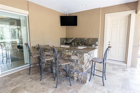 10517 NE 27th Street Oxford FL 34484