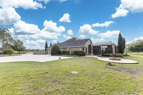 10517 NE 27th Street Oxford FL 34484