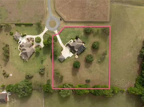 10517 NE 27th Street Oxford FL 34484