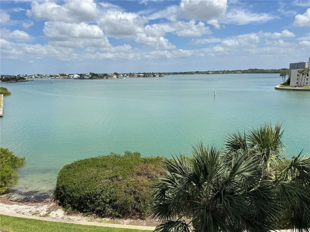 7979 Sailboat Key Boulevard S South Pasadena FL 33707