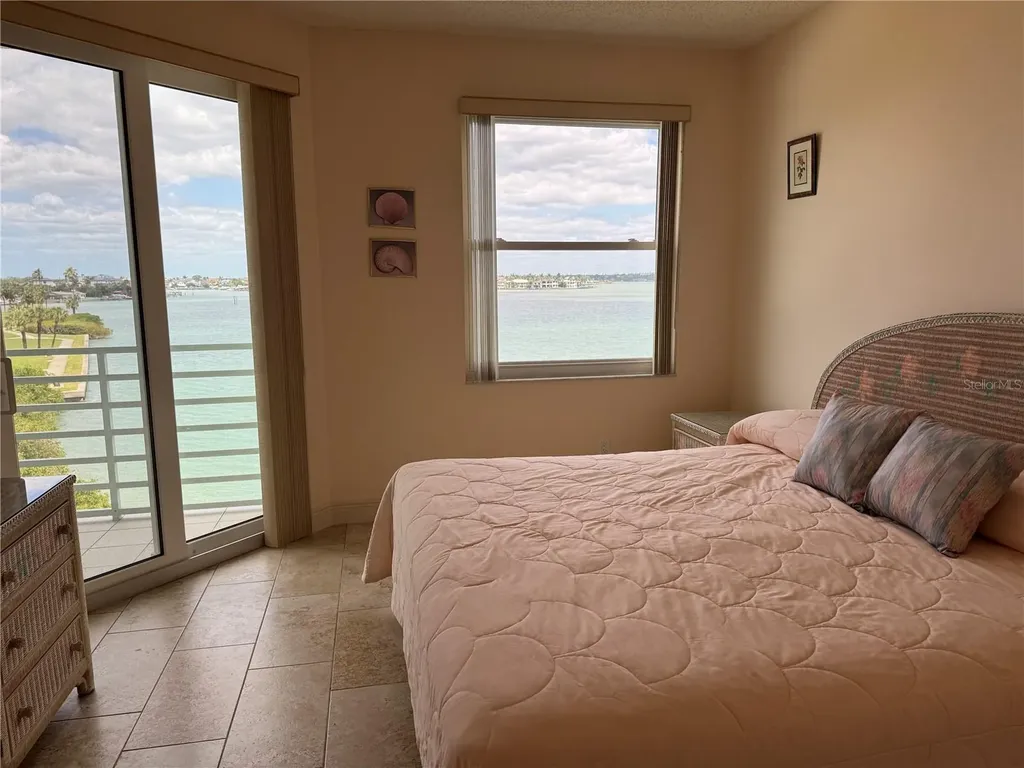 7979 Sailboat Key Boulevard S South Pasadena FL 33707