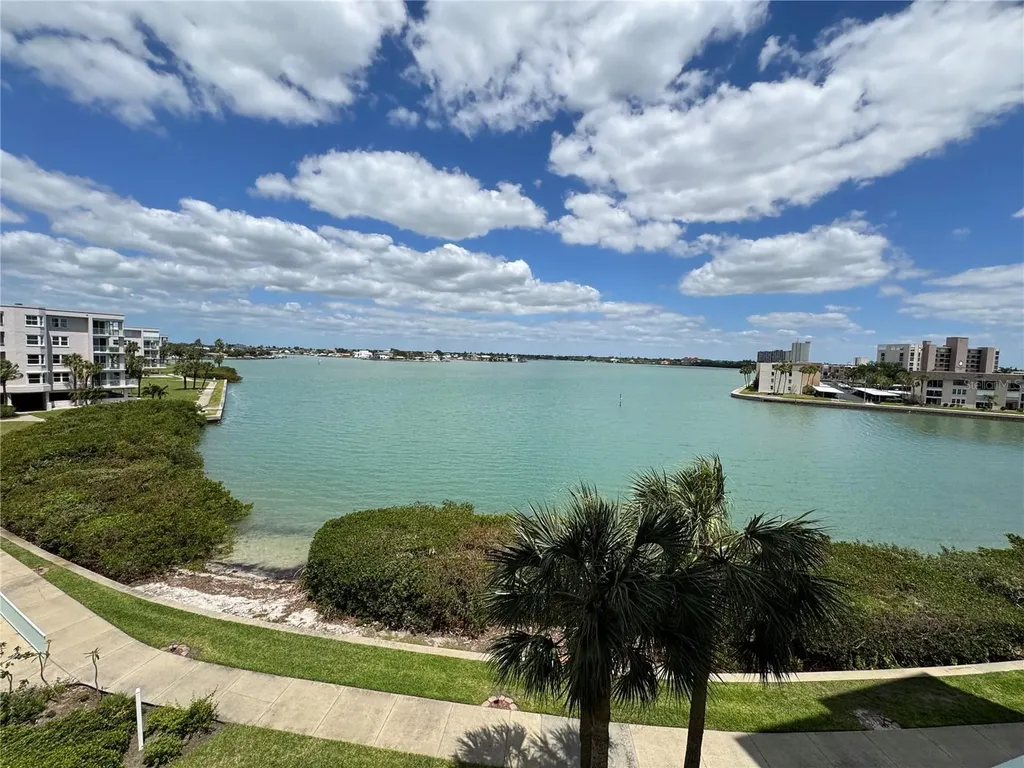7979 Sailboat Key Boulevard S South Pasadena FL 33707