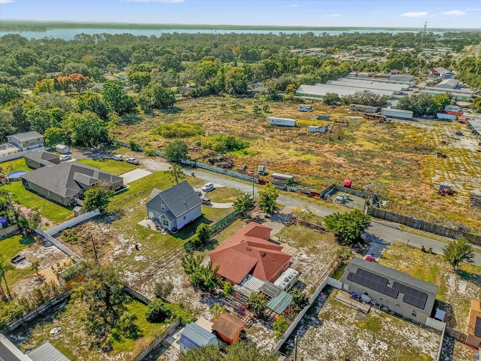 910 W Rich Drive Mount Dora FL 32757