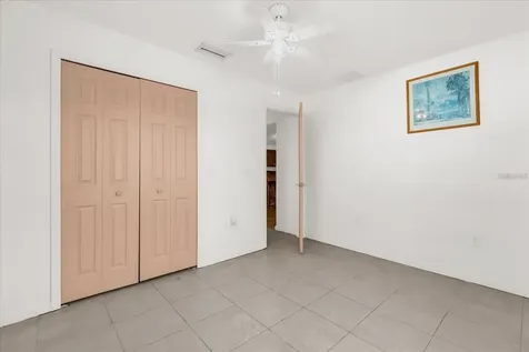 910 W Rich Drive Mount Dora FL 32757