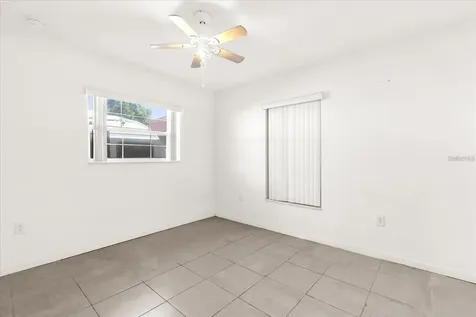 910 W Rich Drive Mount Dora FL 32757
