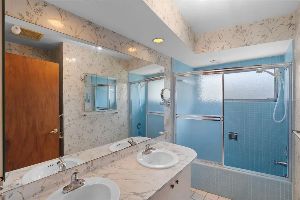 1768 Harbor Circle E Largo FL 33770