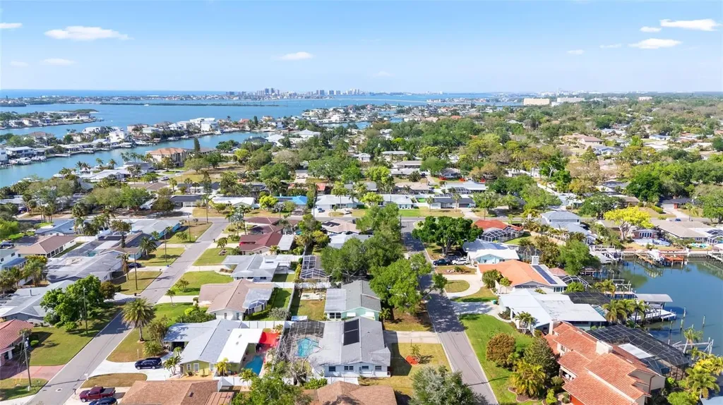 1768 Harbor Circle E Largo FL 33770