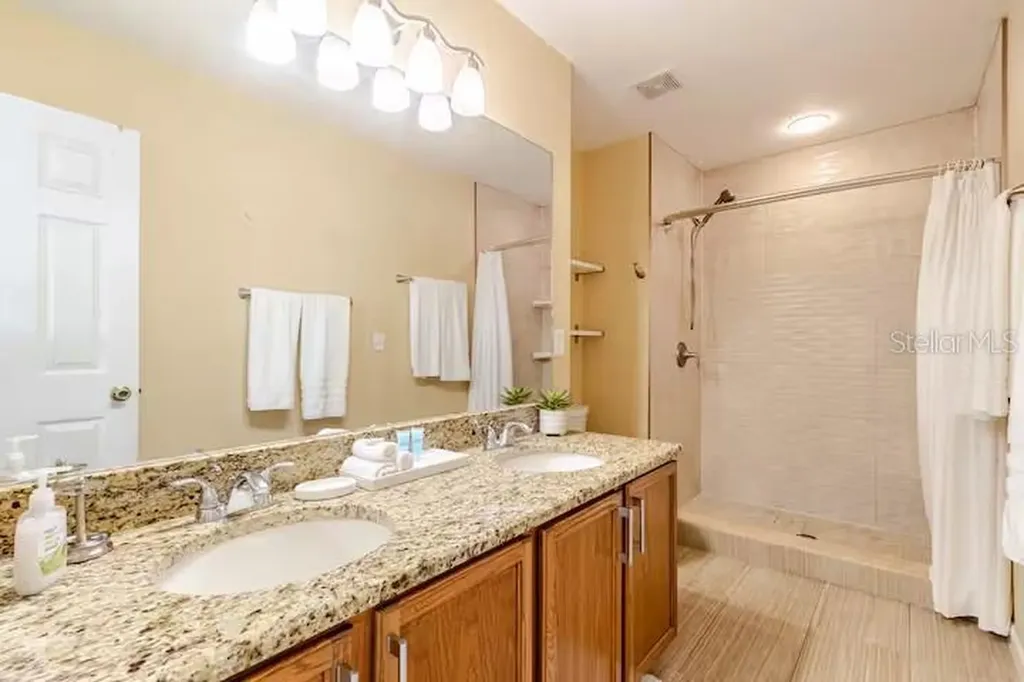 3041 Ashland Ln S Kissimmee FL 34741